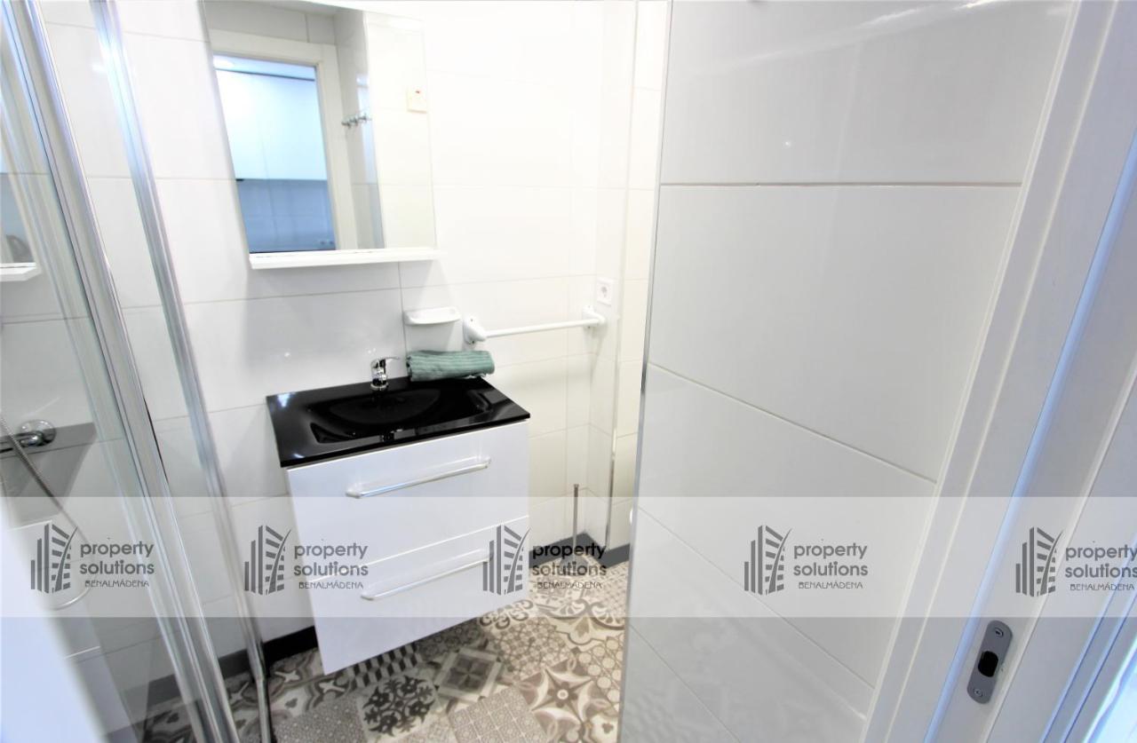 127 Jupiter Estudio. Vista Al Jardin Y La Piscina. Benalmádena Kültér fotó