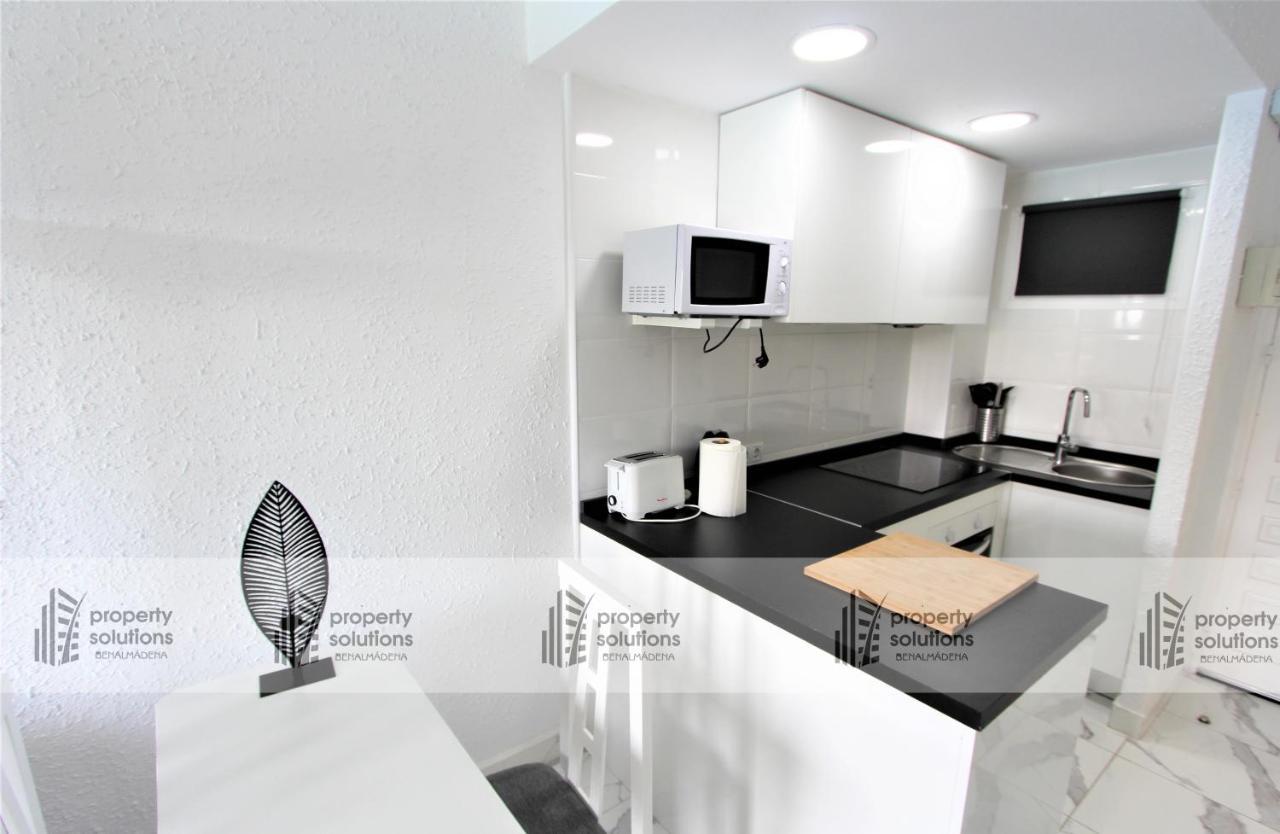 127 Jupiter Estudio. Vista Al Jardin Y La Piscina. Benalmádena Kültér fotó