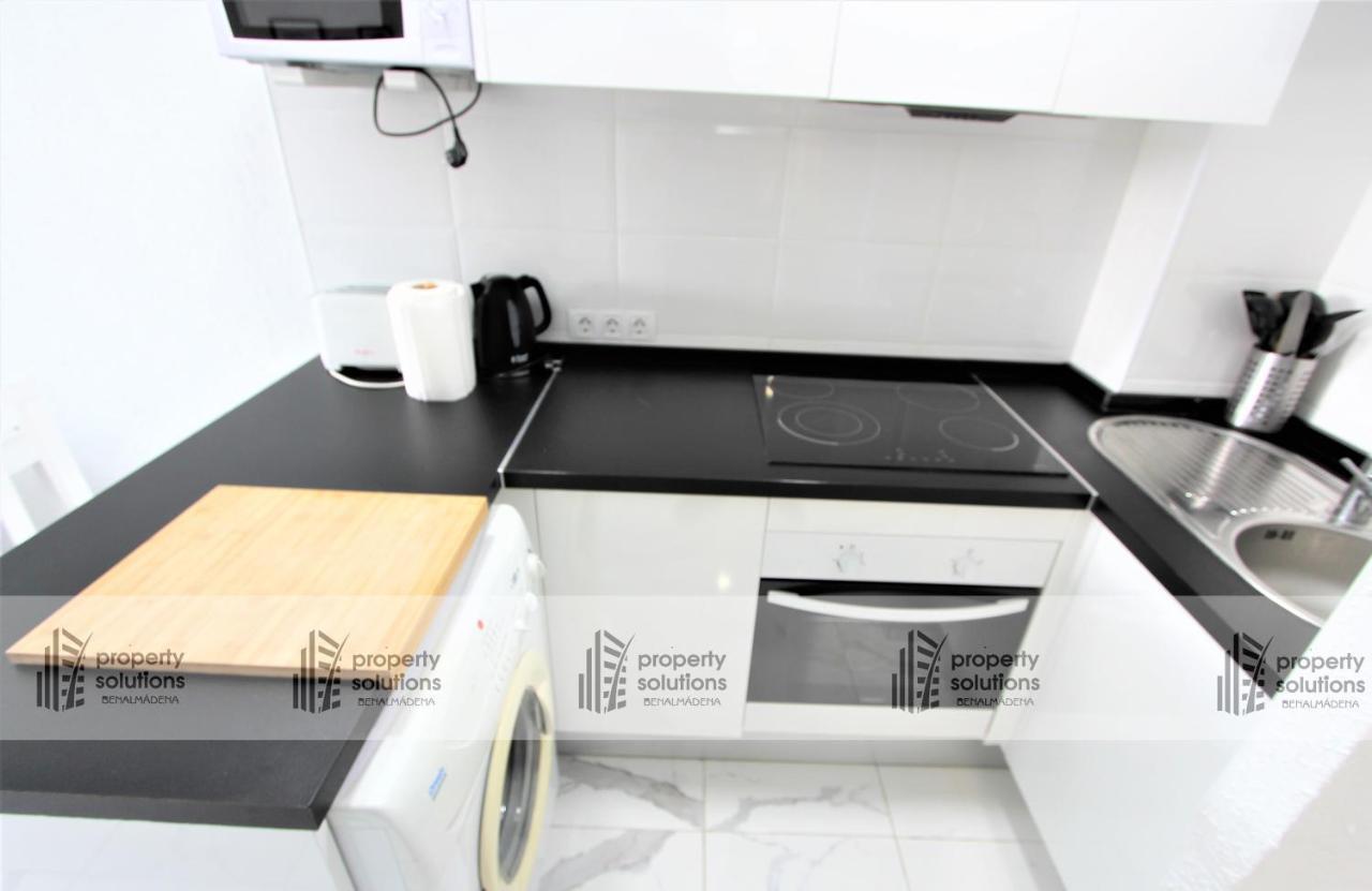 127 Jupiter Estudio. Vista Al Jardin Y La Piscina. Benalmádena Kültér fotó