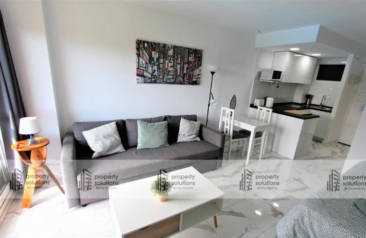 127 Jupiter Estudio. Vista Al Jardin Y La Piscina. Benalmádena Kültér fotó