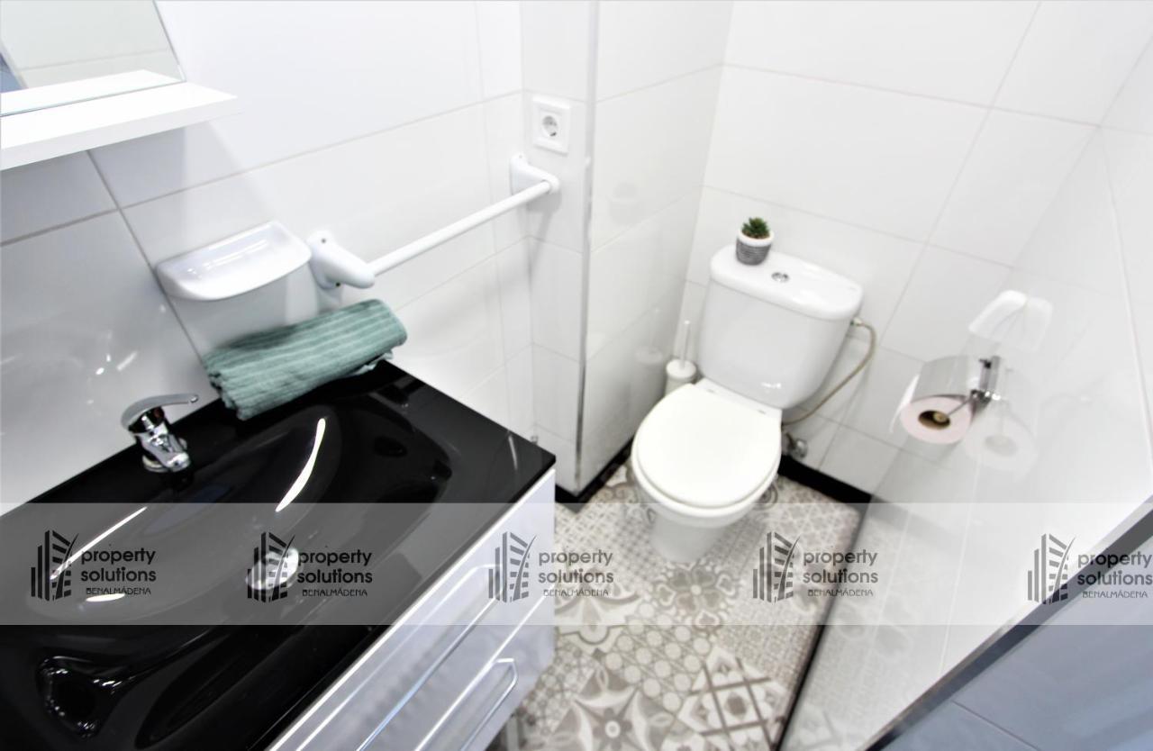 127 Jupiter Estudio. Vista Al Jardin Y La Piscina. Benalmádena Kültér fotó