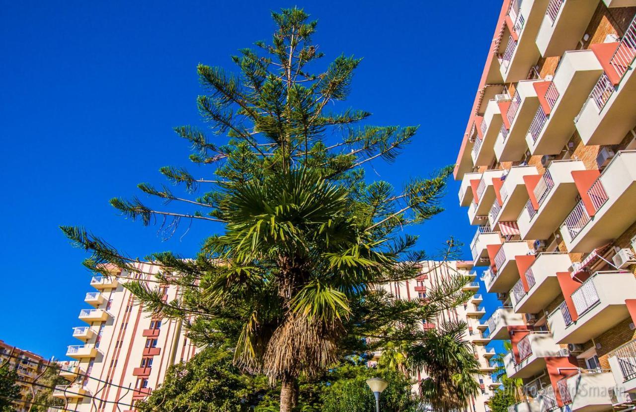 127 Jupiter Estudio. Vista Al Jardin Y La Piscina. Benalmádena Kültér fotó