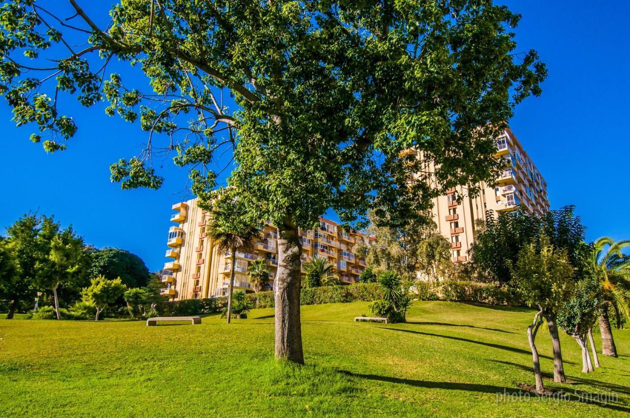 127 Jupiter Estudio. Vista Al Jardin Y La Piscina. Benalmádena Kültér fotó