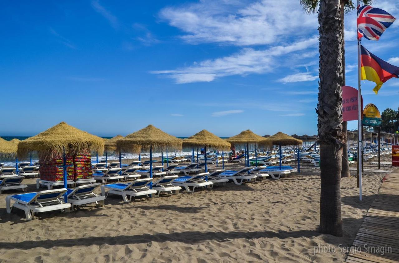 127 Jupiter Estudio. Vista Al Jardin Y La Piscina. Benalmádena Kültér fotó