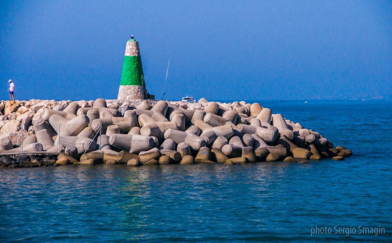 127 Jupiter Estudio. Vista Al Jardin Y La Piscina. Benalmádena Kültér fotó