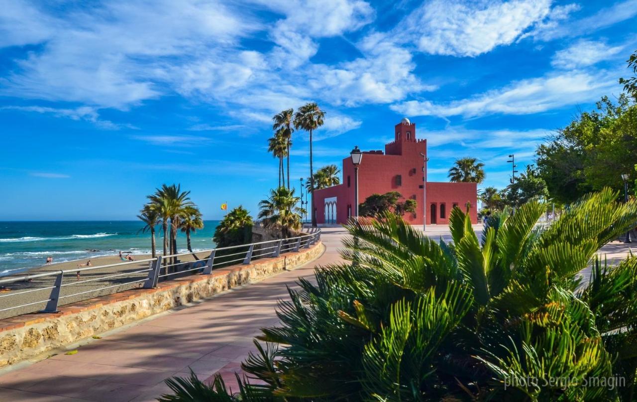 127 Jupiter Estudio. Vista Al Jardin Y La Piscina. Benalmádena Kültér fotó